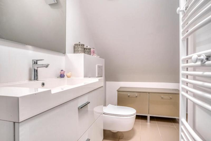 Maison - 210 m² - 8 pièces