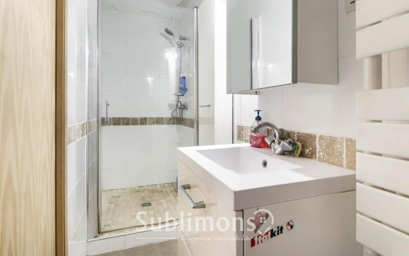 Maison en pierre - 192 m² - 8 pièces