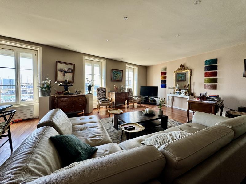 Appartement - 171 m² - 5 pièces