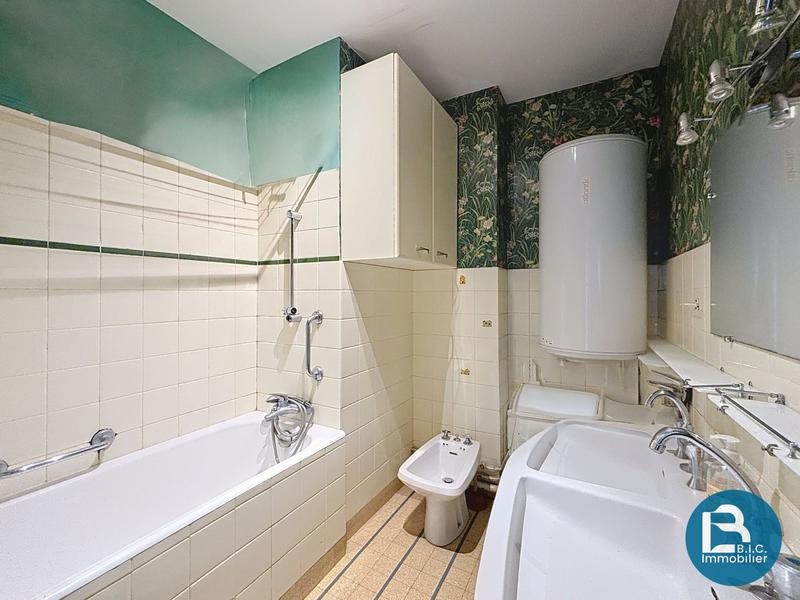 Appartement - 110 m² - 5 pièces