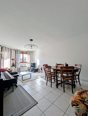 Appartement - 69 m² - 3 pièces