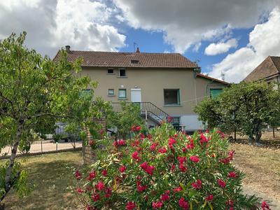 Maison - 204 m² - 10 pièces