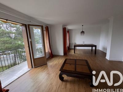 Appartement - 82 m² - 5 pièces