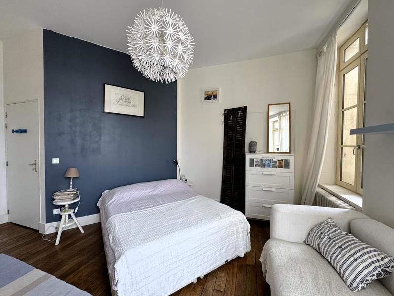 Maison - 410 m² - 16 pièces