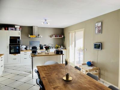 Maison - 141 m² - 6 pièces