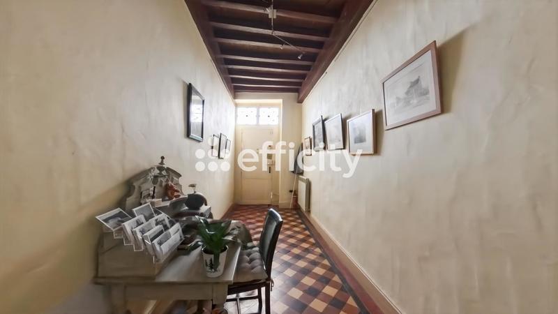 Maison en pierre - 441 m² - 13 pièces