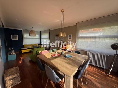 Maison - 107 m² - 4 pièces