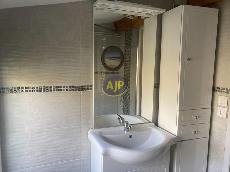 Maison - 161 m² - 5 pièces