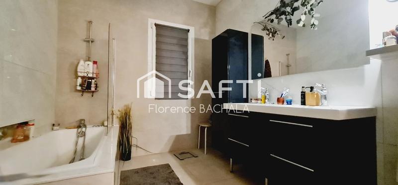 Maison - 141 m² - 6 pièces