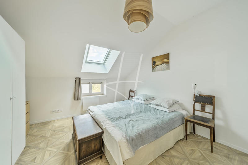 Appartement - 97 m² - 5 pièces