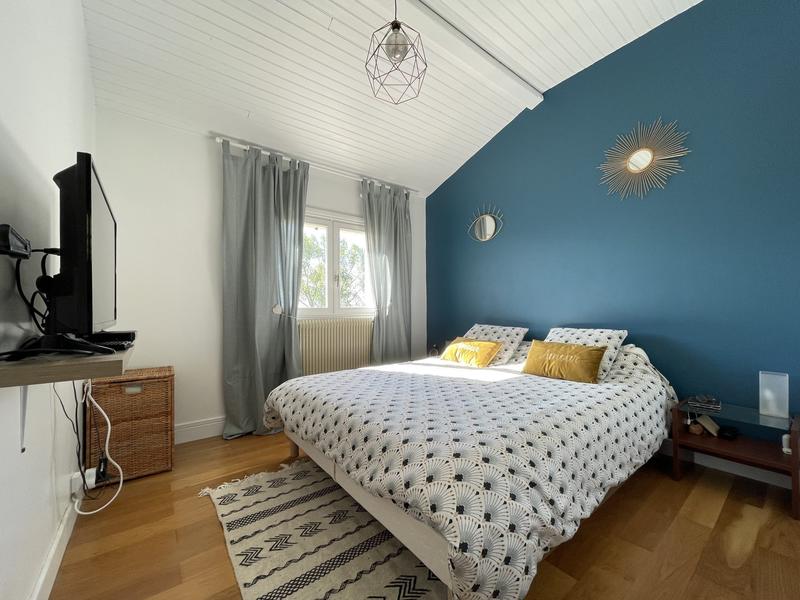 Villa - 200 m² - 10 pièces