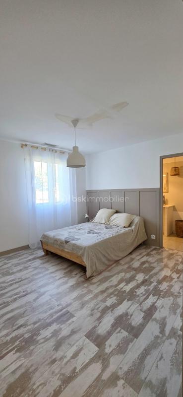 Maison traditionnelle - 164 m² - 6 pièces