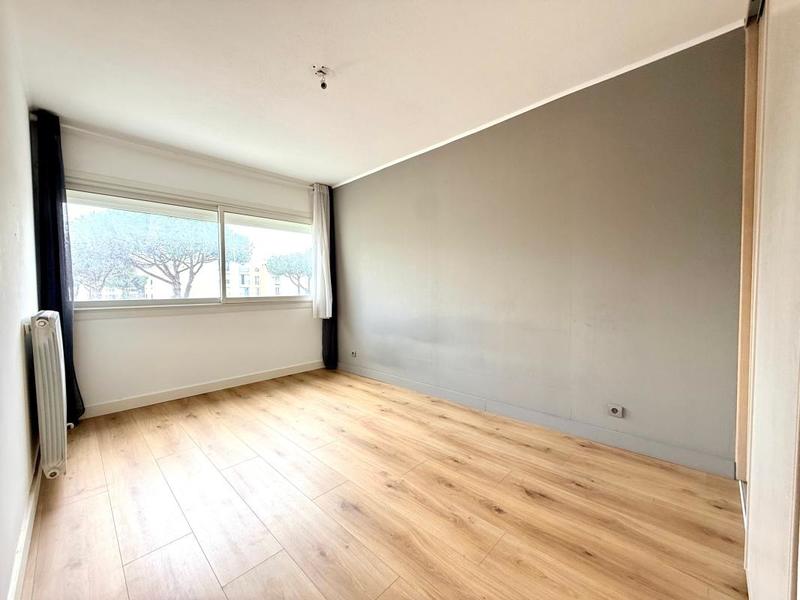 Appartement - 97 m² - 4 pièces
