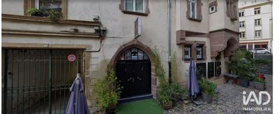 Local commercial - 127 m²