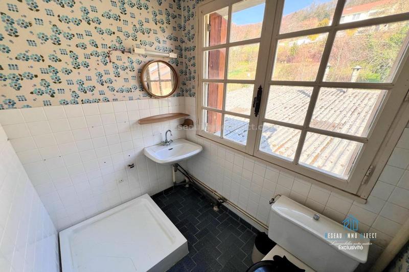 Maison traditionnelle - 150 m² - 7 pièces