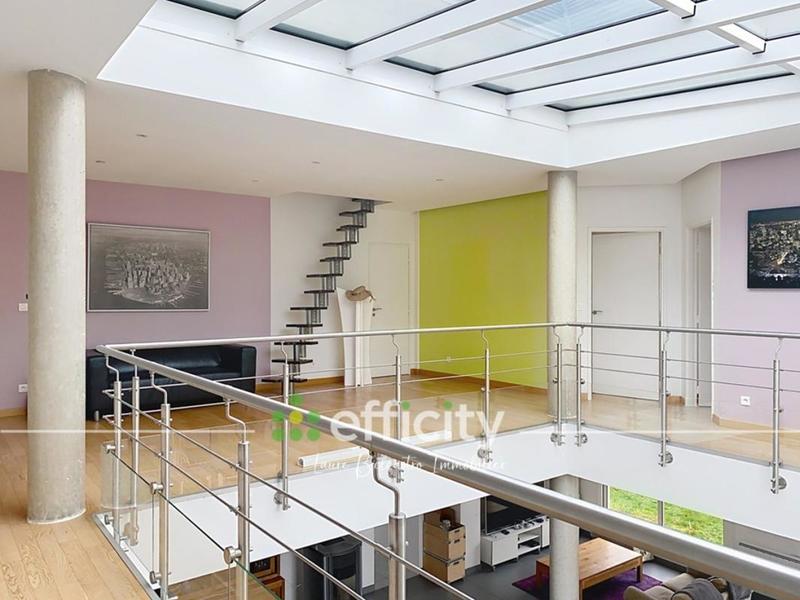 Villa - 370 m² - 10 pièces