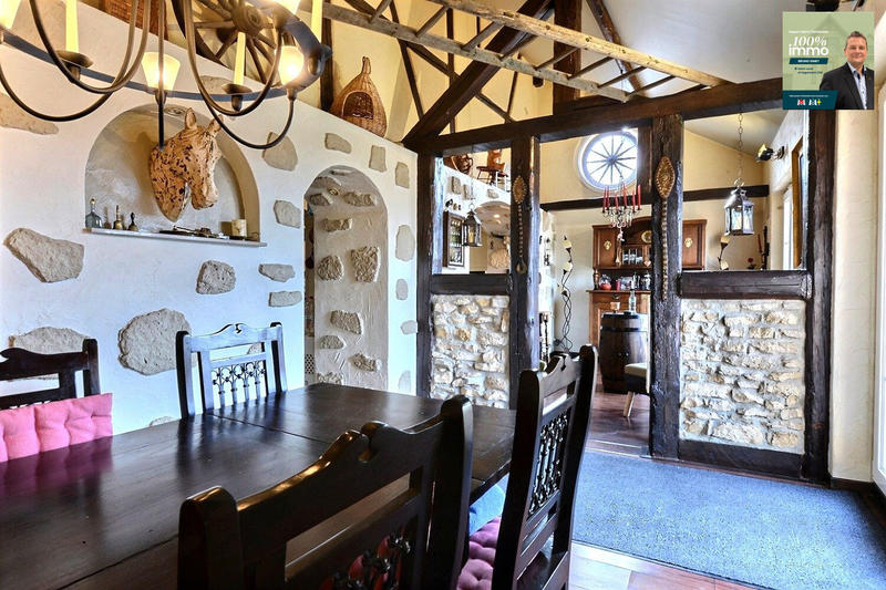 Maison - 226 m² - 6 pièces