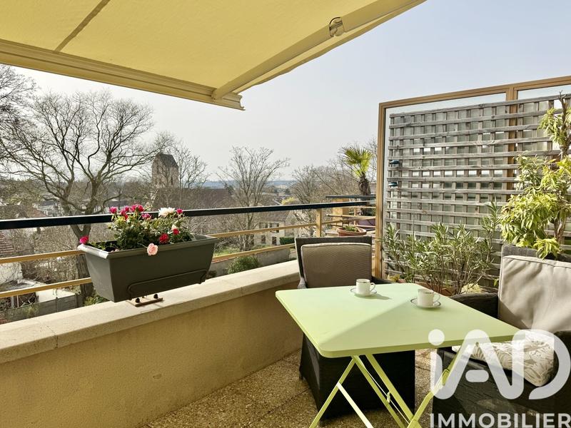 Appartement - 98 m² - 5 pièces