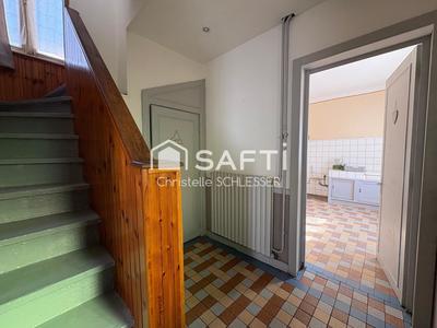 Maison - 121 m² - 5 pièces