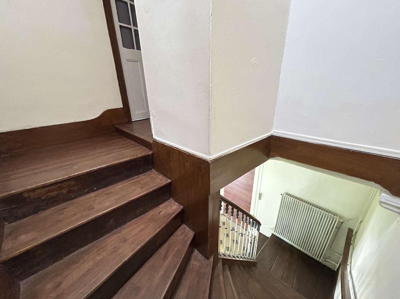 Maison - 95 m² - 5 pièces