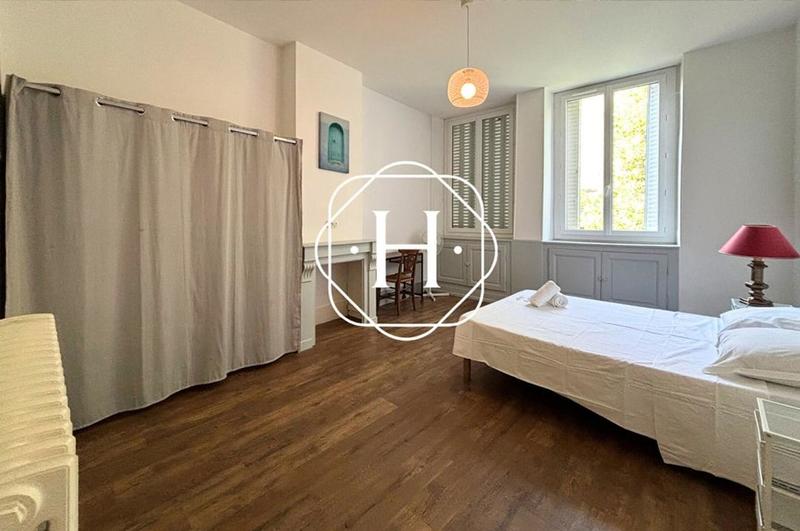 Appartement - 104 m² - 4 pièces