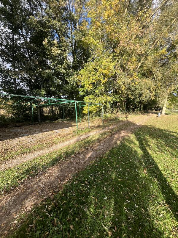 Terrain de loisirs - 40 000 m²