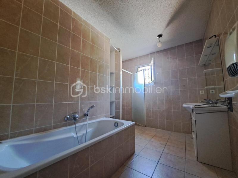 Maison - 95 m² - 4 pièces