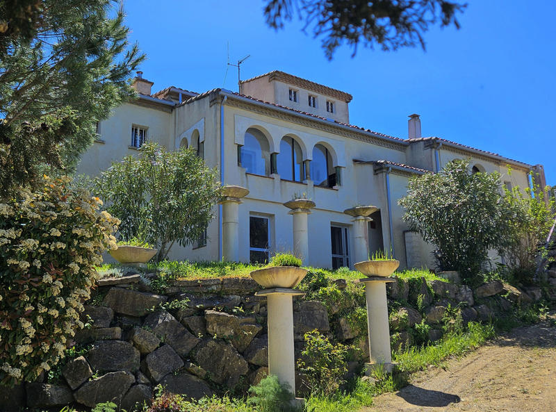 Villa - 270 m² - 8 pièces