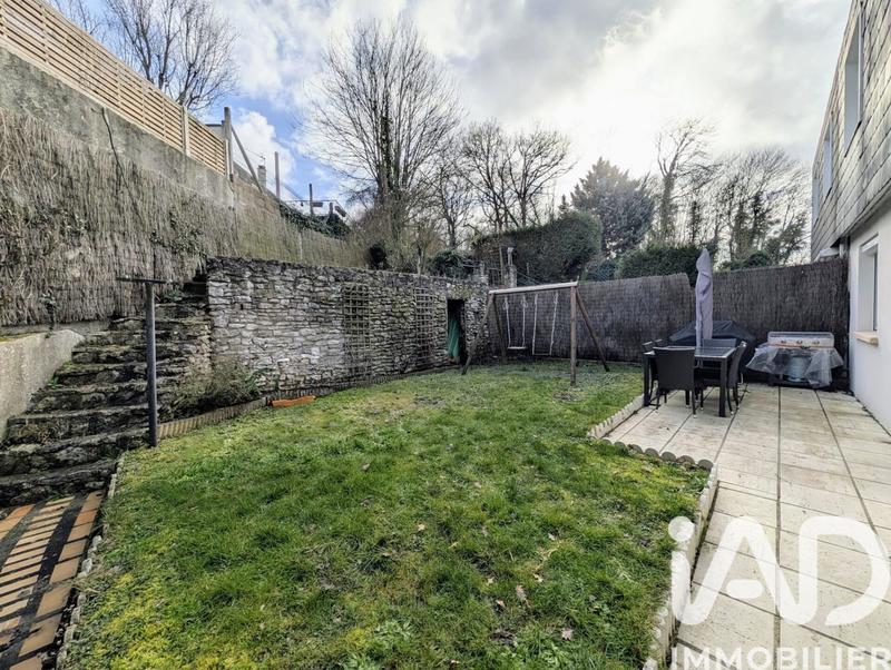 Maison - 94 m² - 5 pièces