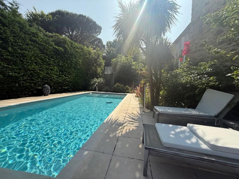 Maison - 190 m² - 6 pièces