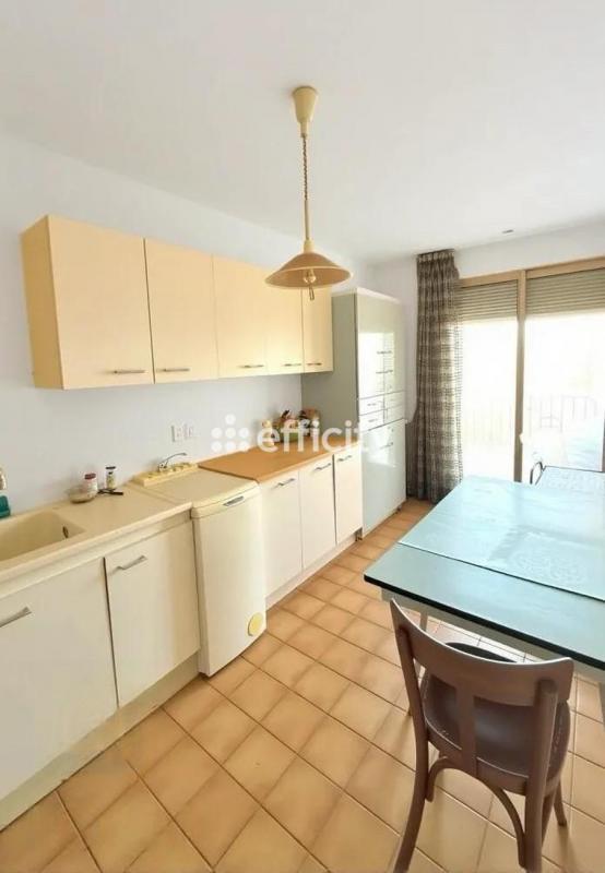 Appartement - 82 m² - 3 pièces