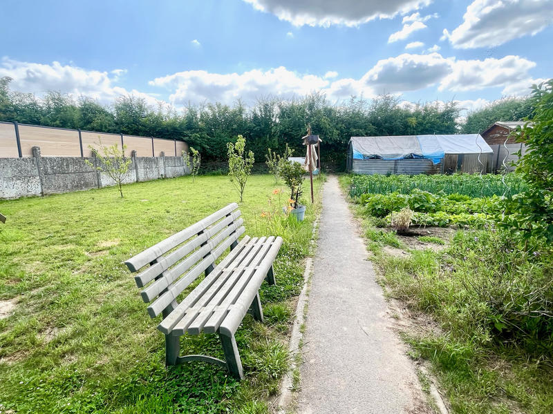 Maison - 80 m² - 5 pièces