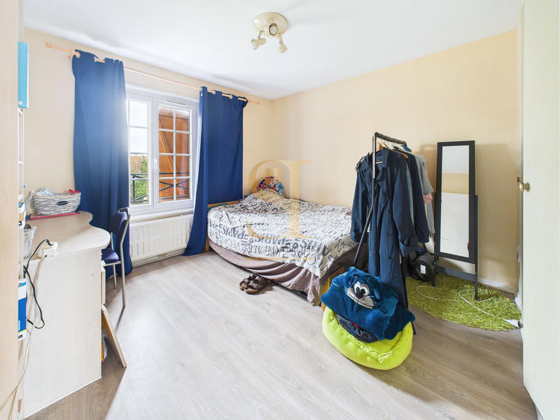 Maison - 140 m² - 7 pièces