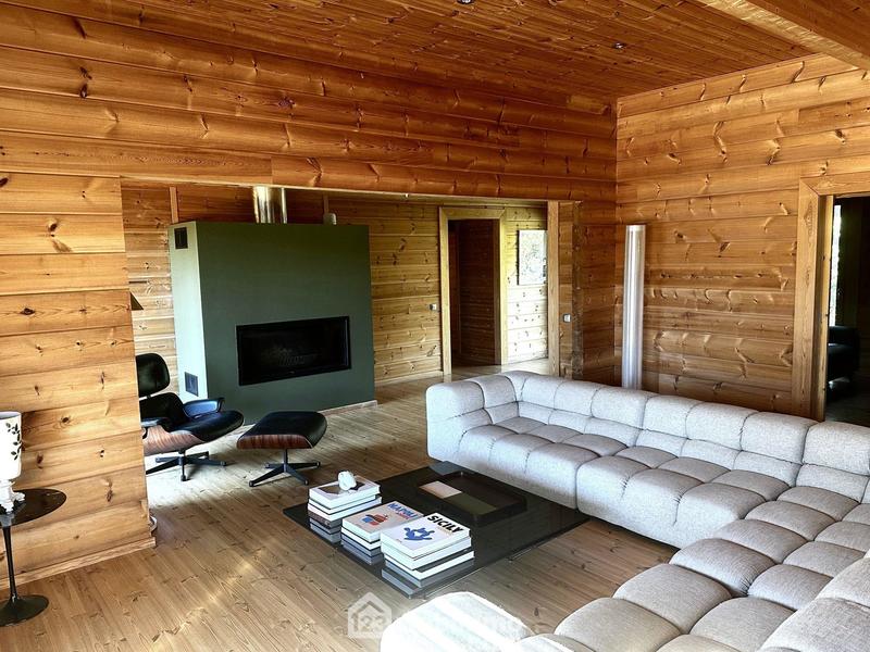 Maison - 190 m² - 4 pièces