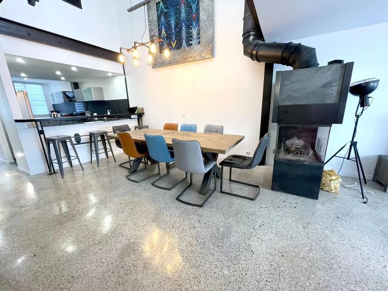 Appartement - 180 m² - 5 pièces