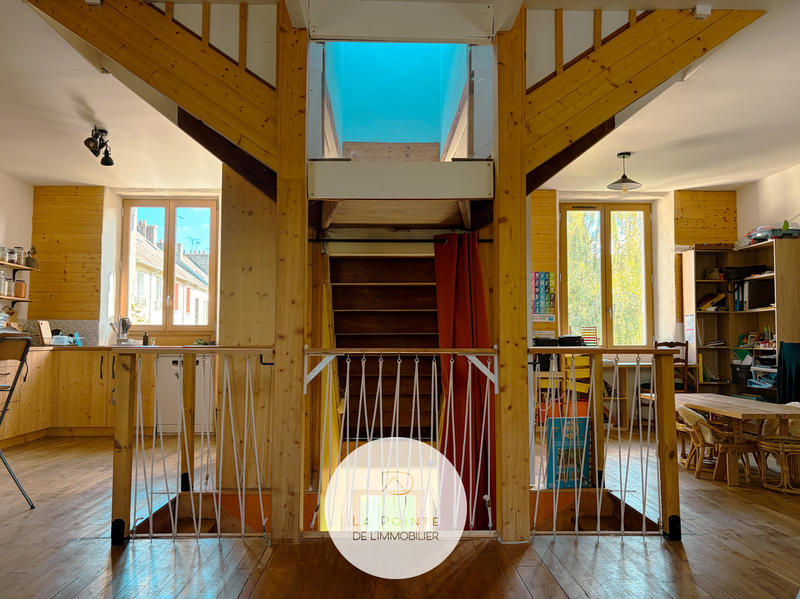 Maison - 150 m² - 6 pièces