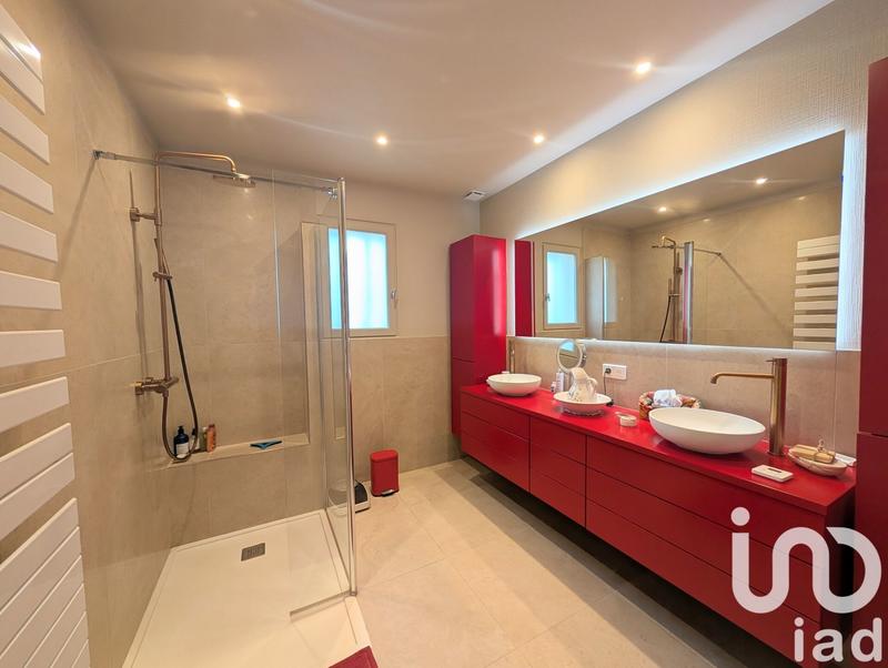 Maison - 160 m² - 6 pièces