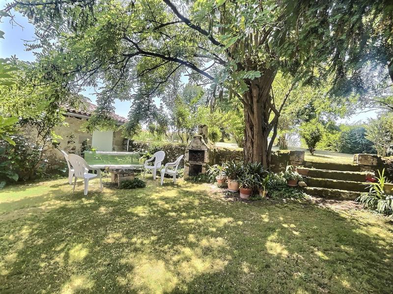 Longère - 279 m² - 7 pièces