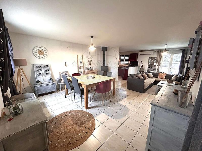 Maison - 120 m² - 7 pièces