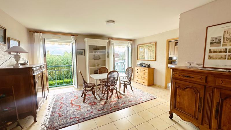 Appartement - 197 m² - 5 pièces