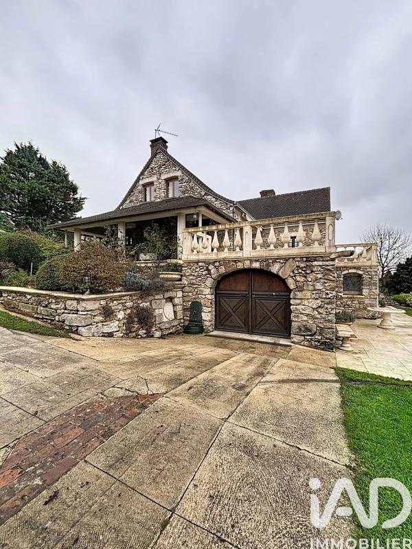 Maison - 182 m² - 7 pièces