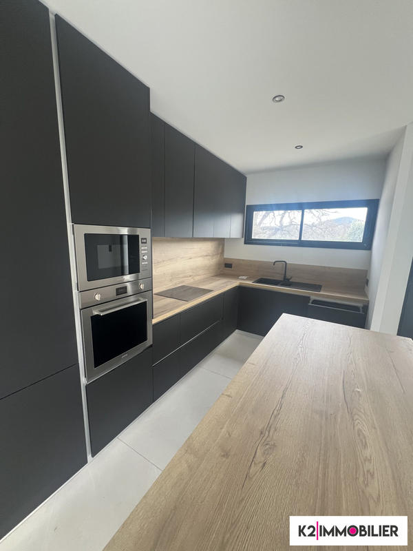 Villa - 130 m² - 5 pièces