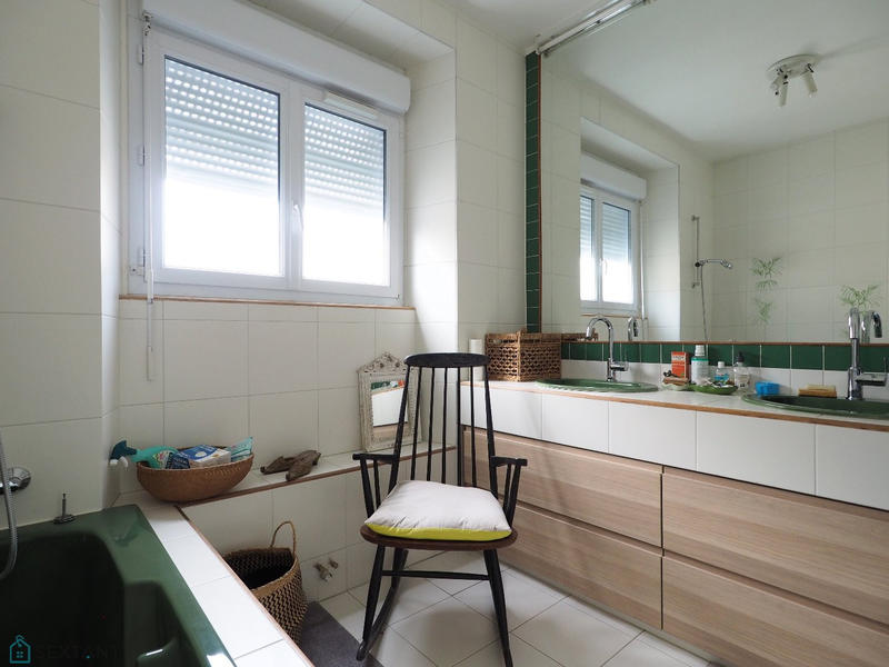 Maison - 174 m² - 7 pièces