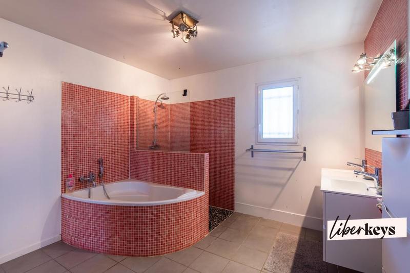 Maison - 136 m² - 5 pièces