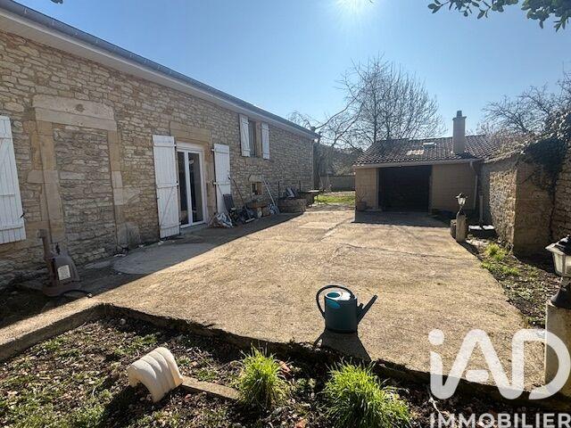 Maison - 227 m² - 5 pièces