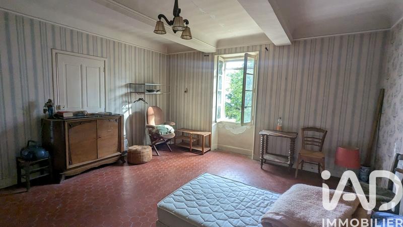 Maison - 245 m² - 12 pièces