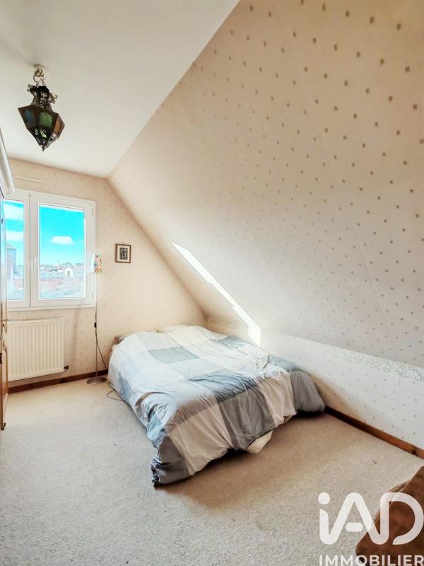 Maison - 131 m² - 7 pièces