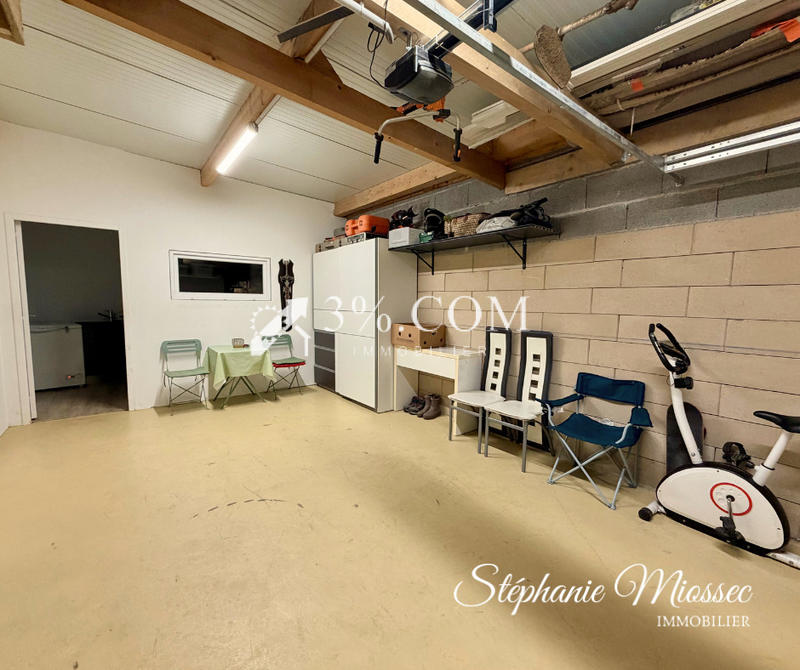 Maison - 180 m² - 7 pièces