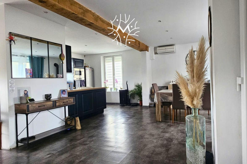 Maison - 137 m² - 6 pièces