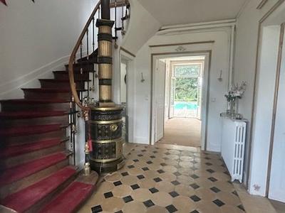 Maison - 190 m² - 8 pièces